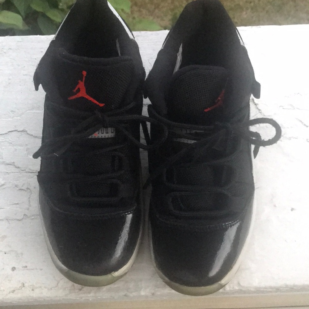 Jordan low 11s
